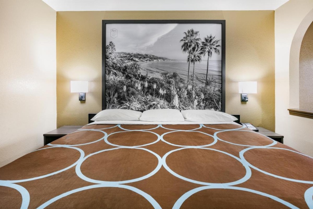 King Room - Non-Smoking