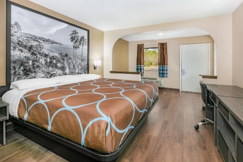 Super 8 by Wyndham Moss Point image 20