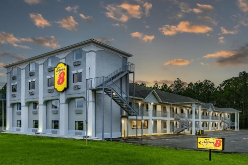 Super 8 by Wyndham Moss Point image 24