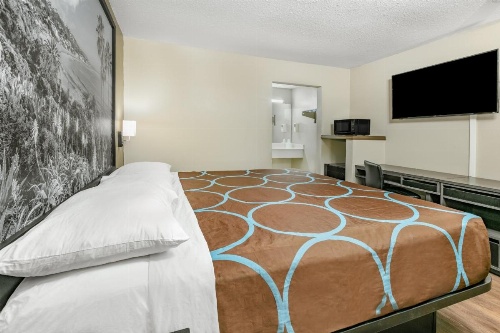 Super 8 by Wyndham Moss Point image 35