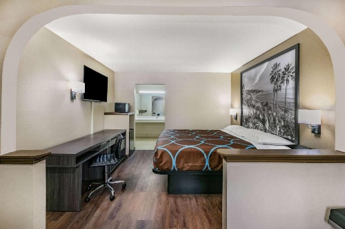 Super 8 by Wyndham Moss Point image 44